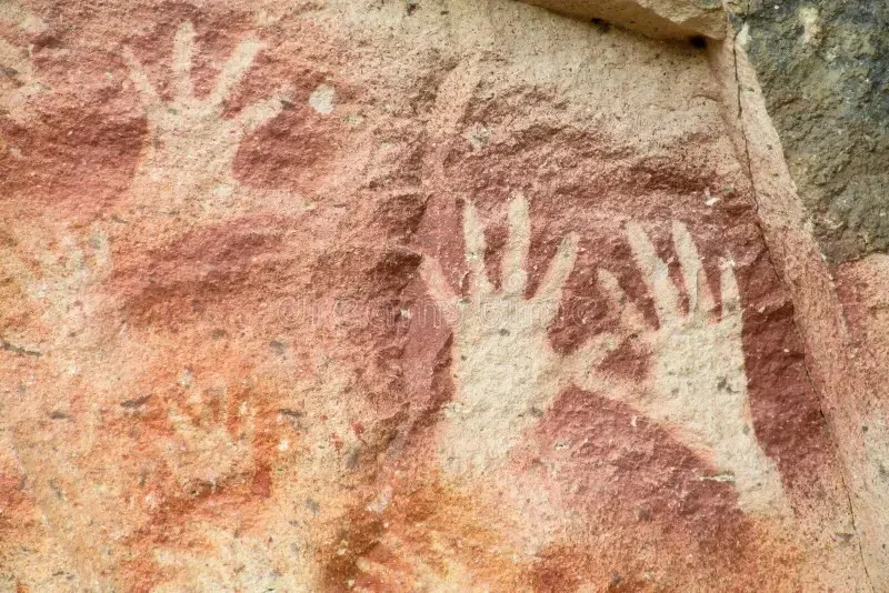 hand-prints-cave-wall-hands-argentina-cueva-de-las-manos.jpg